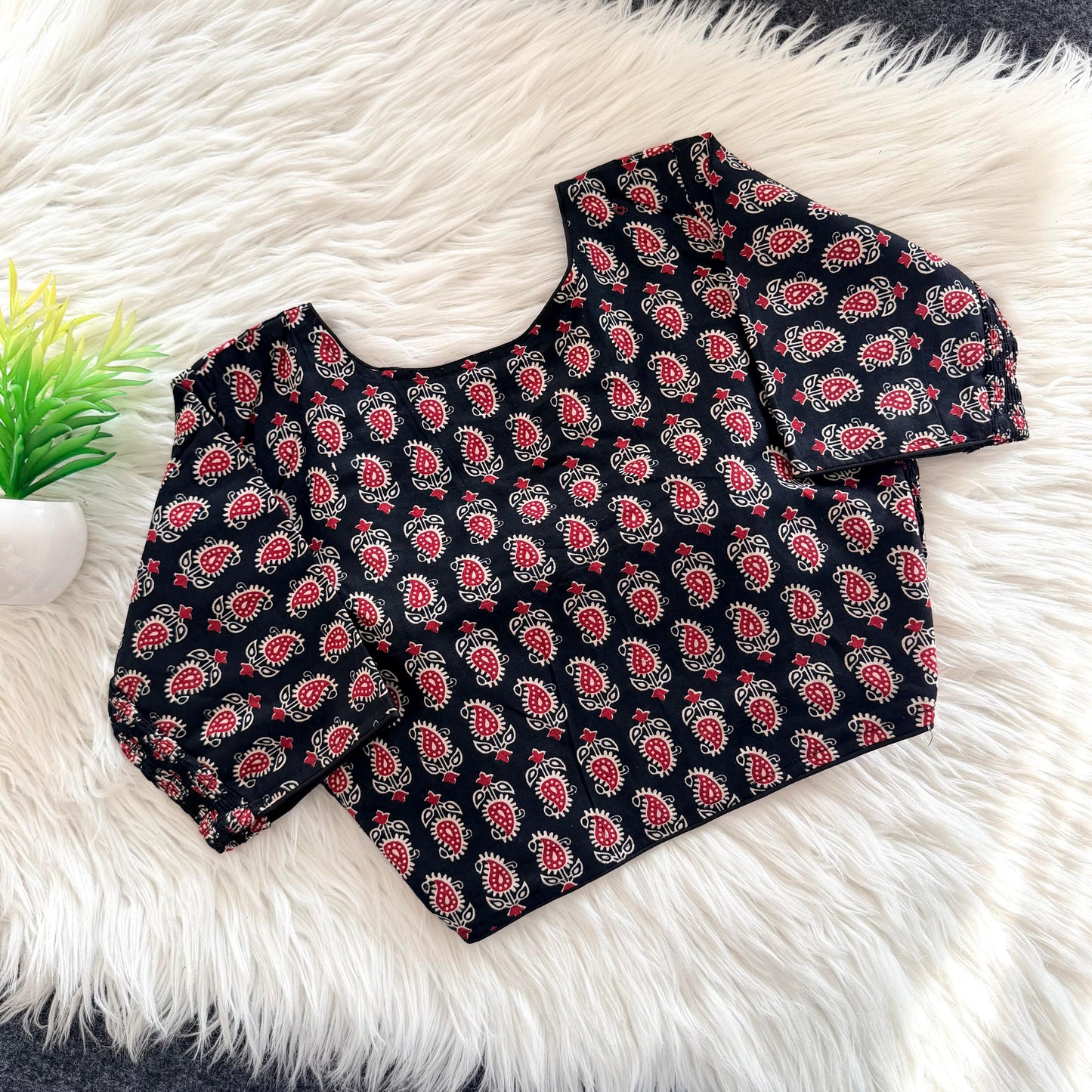 Beautiful hand block print with side elastic ready made blouse