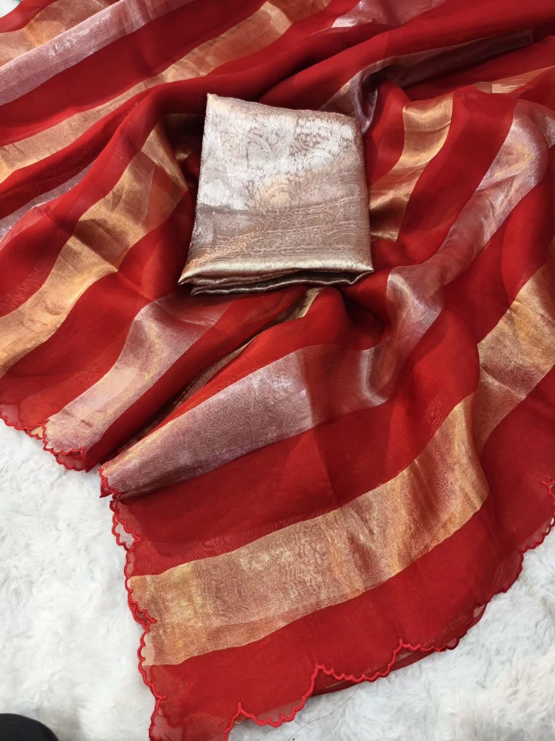 CELEBRATE THIS FESTIVAL SEASON WITH OUR ADOREABLE SAREE TO SHINE