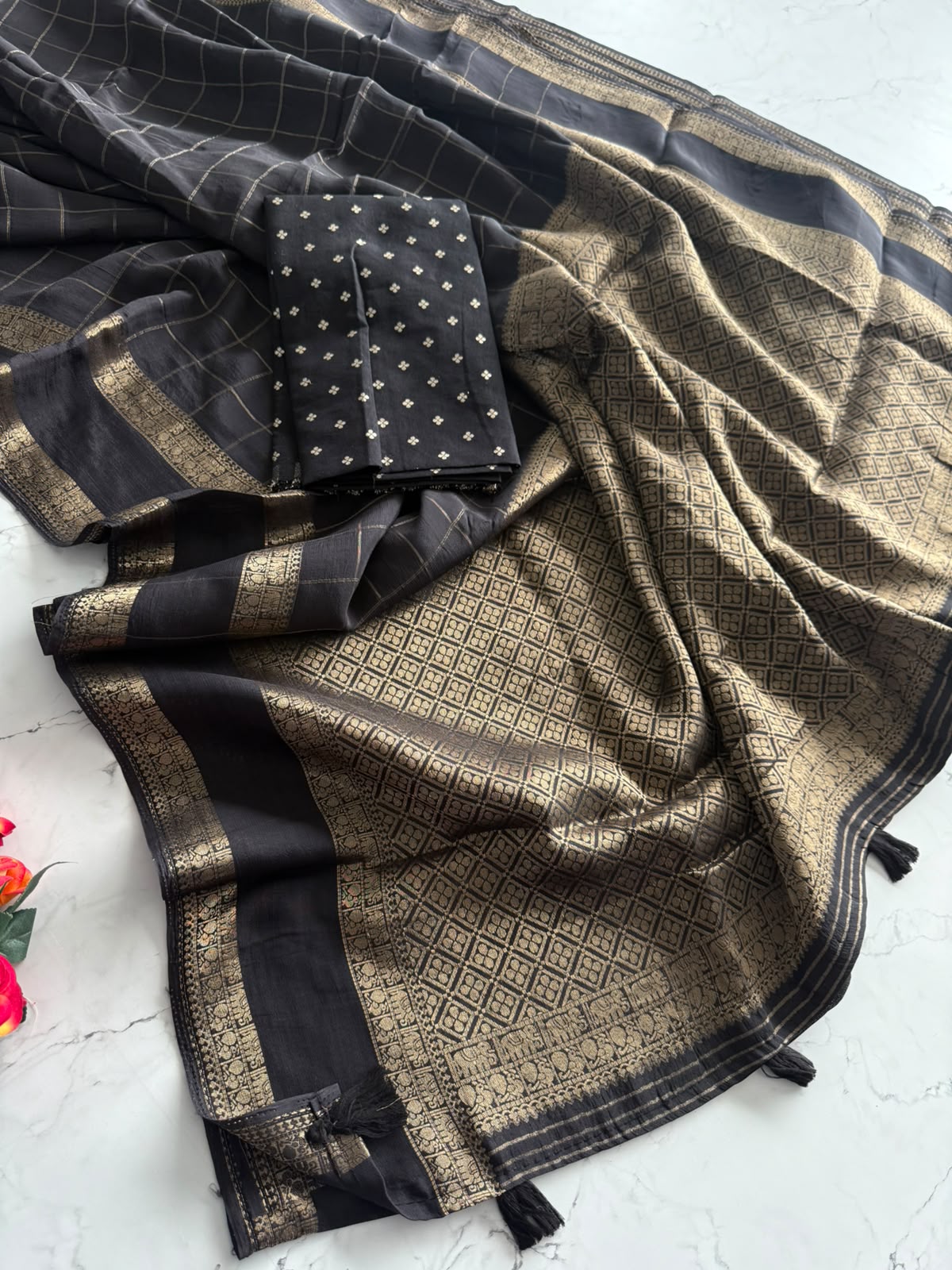Premium pure Viscous Georgette Weaving Check Design With Tussles saree