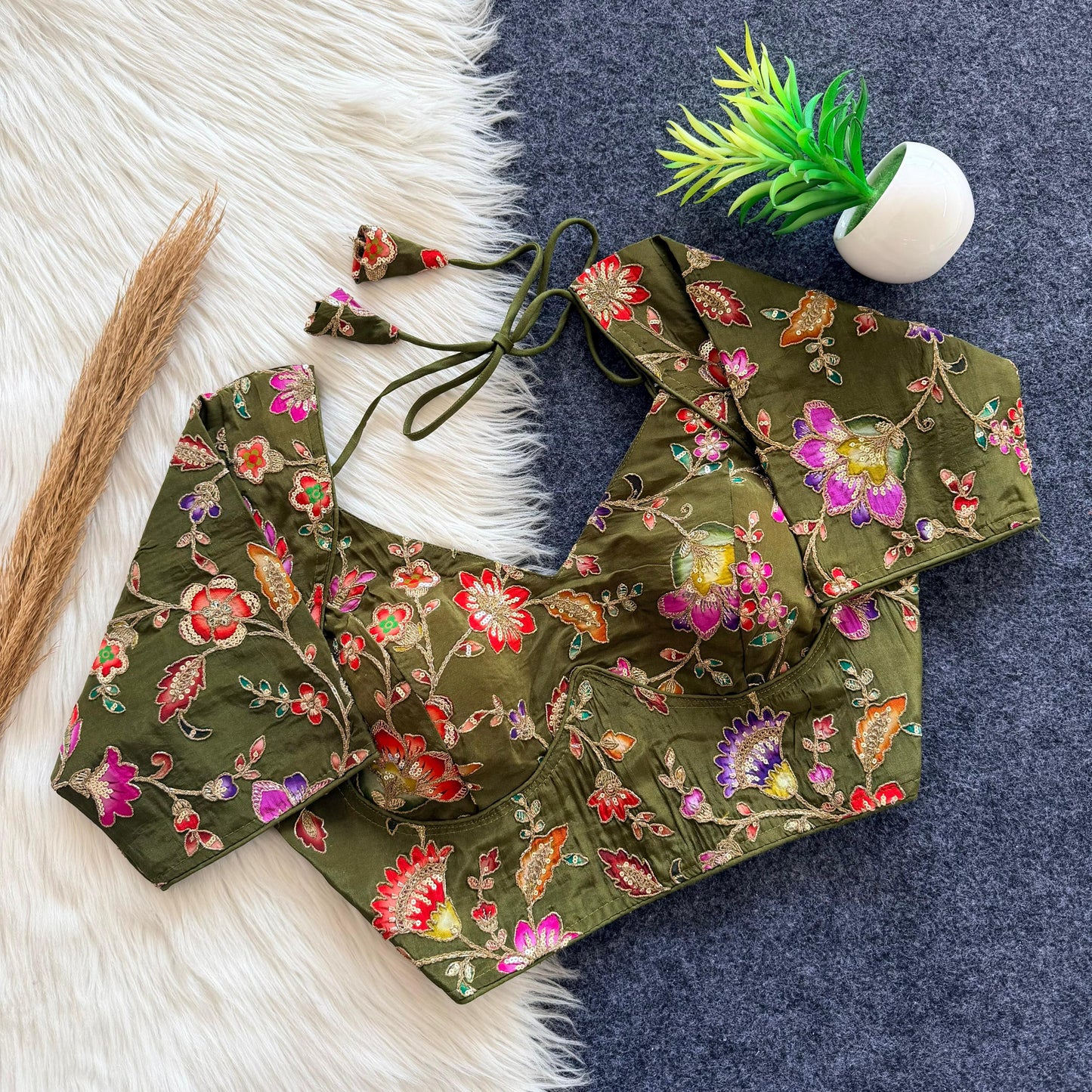 Beautiful flower print all over ready made blouse