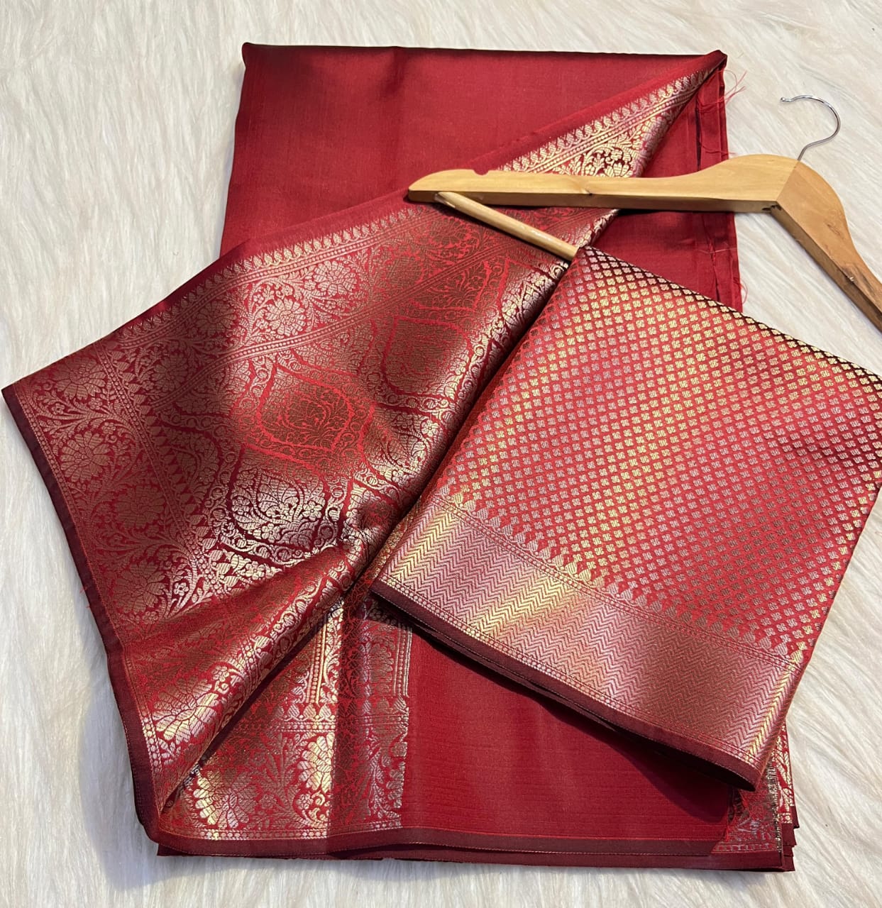 Banarasi Semi katan Soft Saree