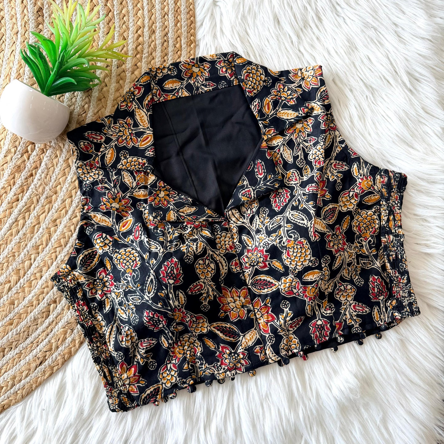 Beautiful hand block print with side elastic ready made blouse