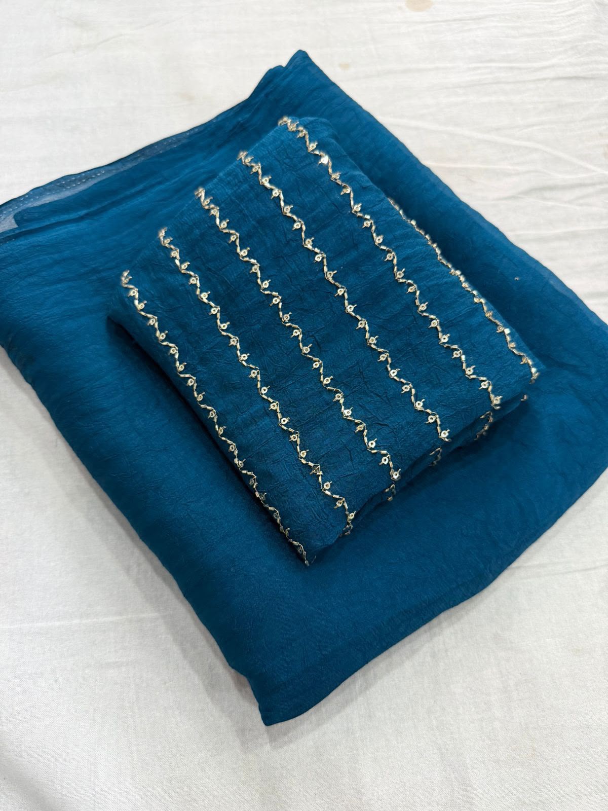 Rangoli Crush Saree With Sequins Bits Blouse