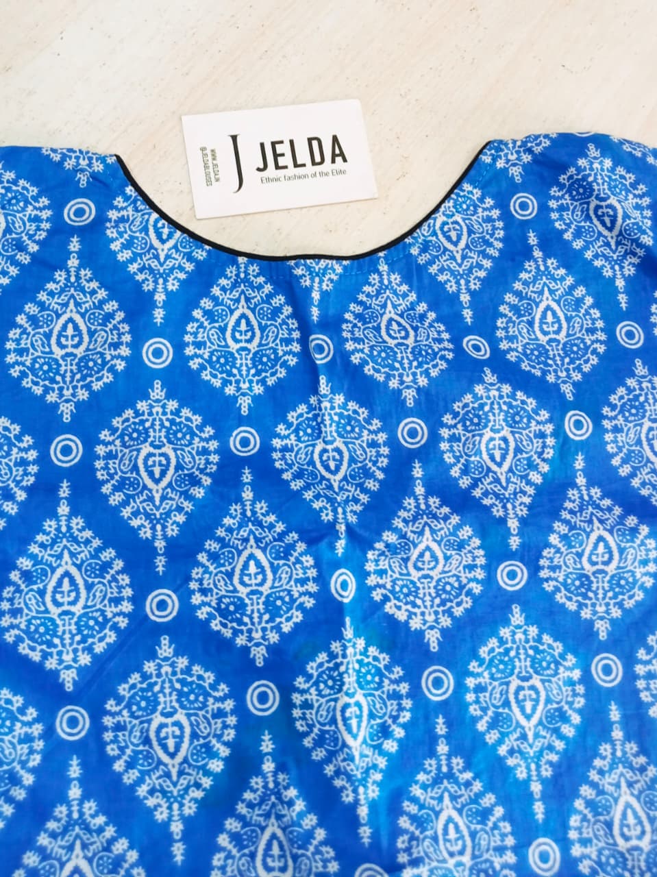 Cotton boatneck ready made blouse