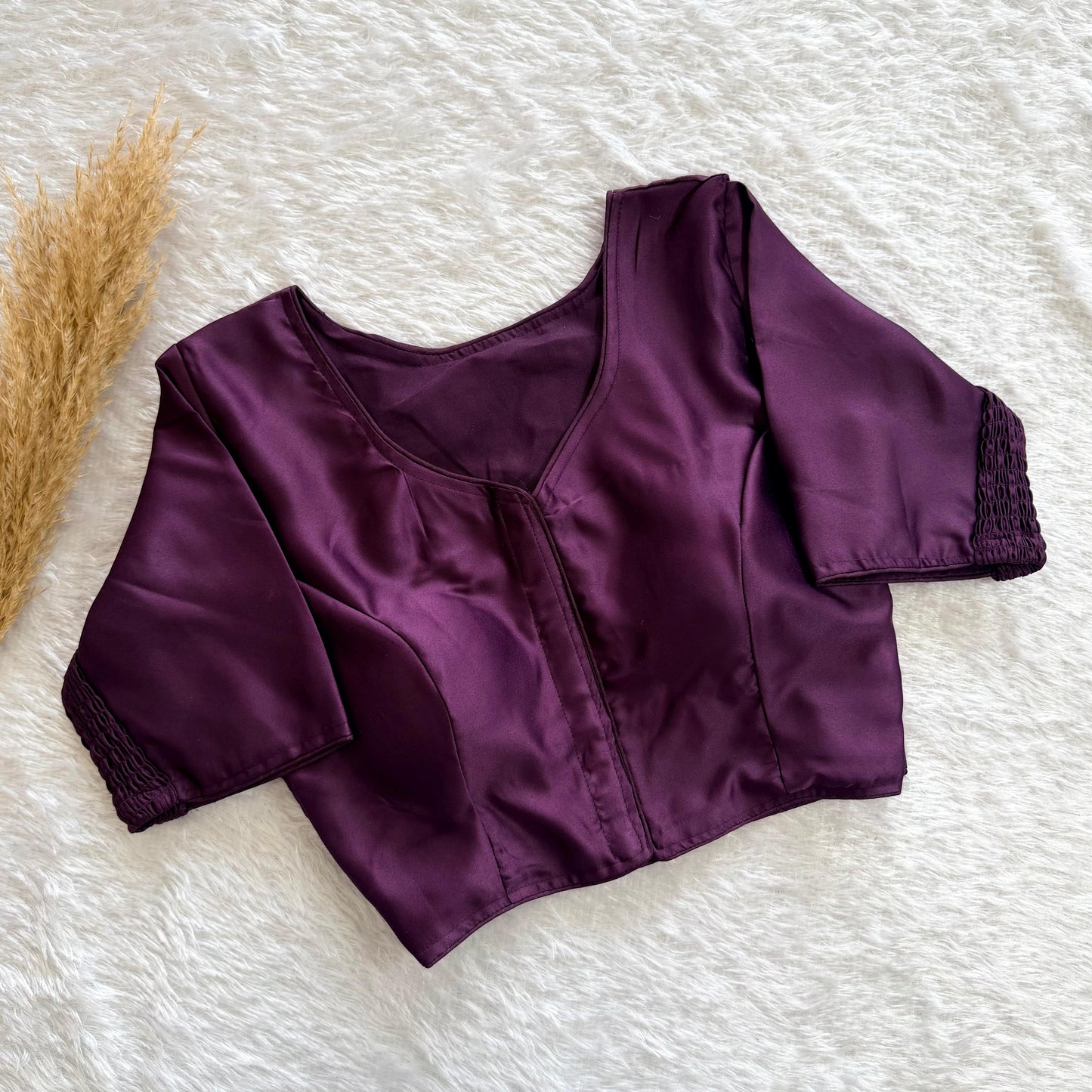 Soft silk fabric with elastic attach for better fitting ready made blouse