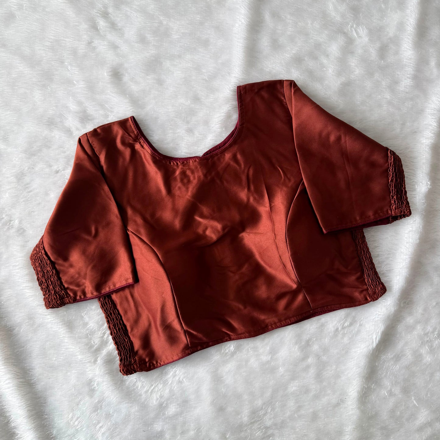 Soft silk fabric with elastic attach for better fitting ready made blouse