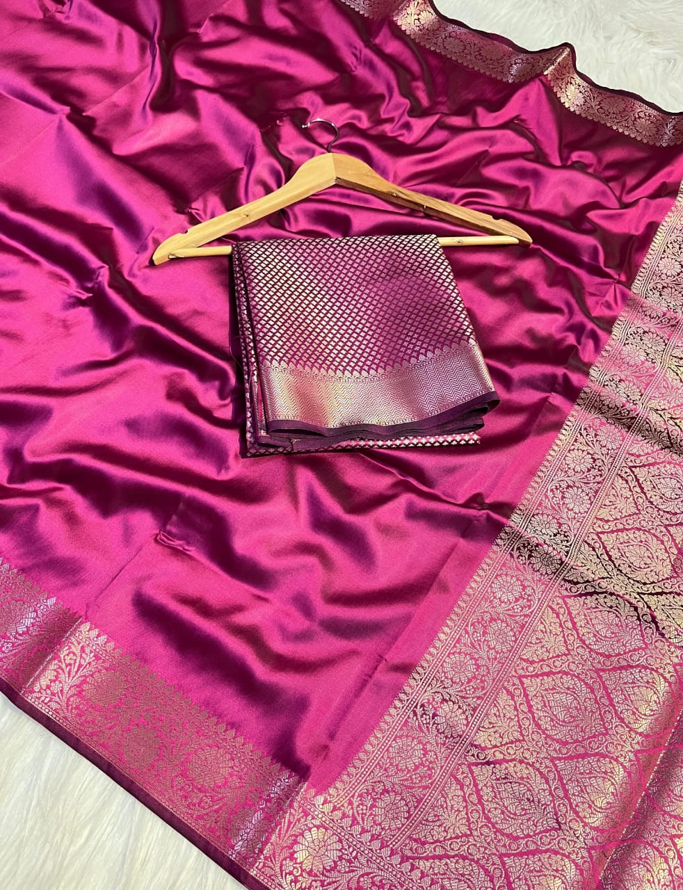 Banarasi Semi katan Soft Saree